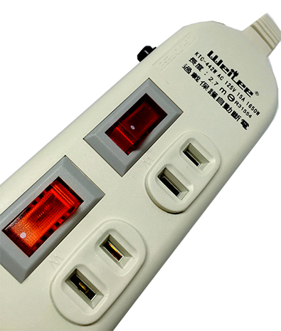 日本 4孔位 帶開關 過載保護 AC延長線 15A 125V