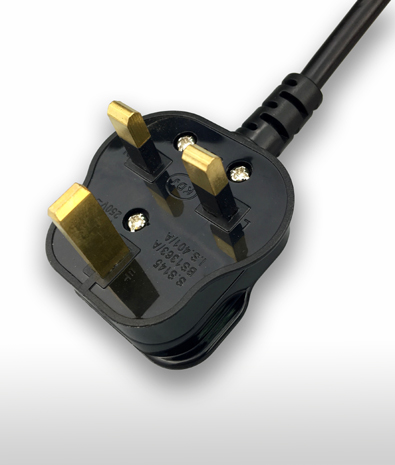 イギリス 3 P+ 接地・L 形 組立式 ヒューズ付きACプラグ・13A 250V